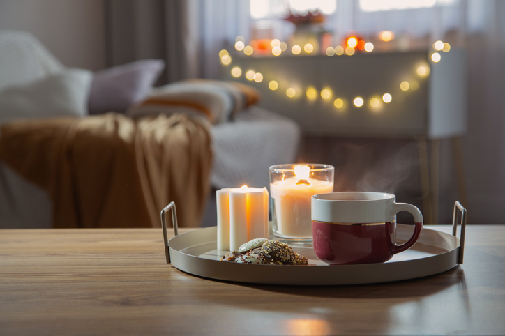 🌿 Creating a Cozy Home Atmosphere: Lighting, Scents, and Plants imgae